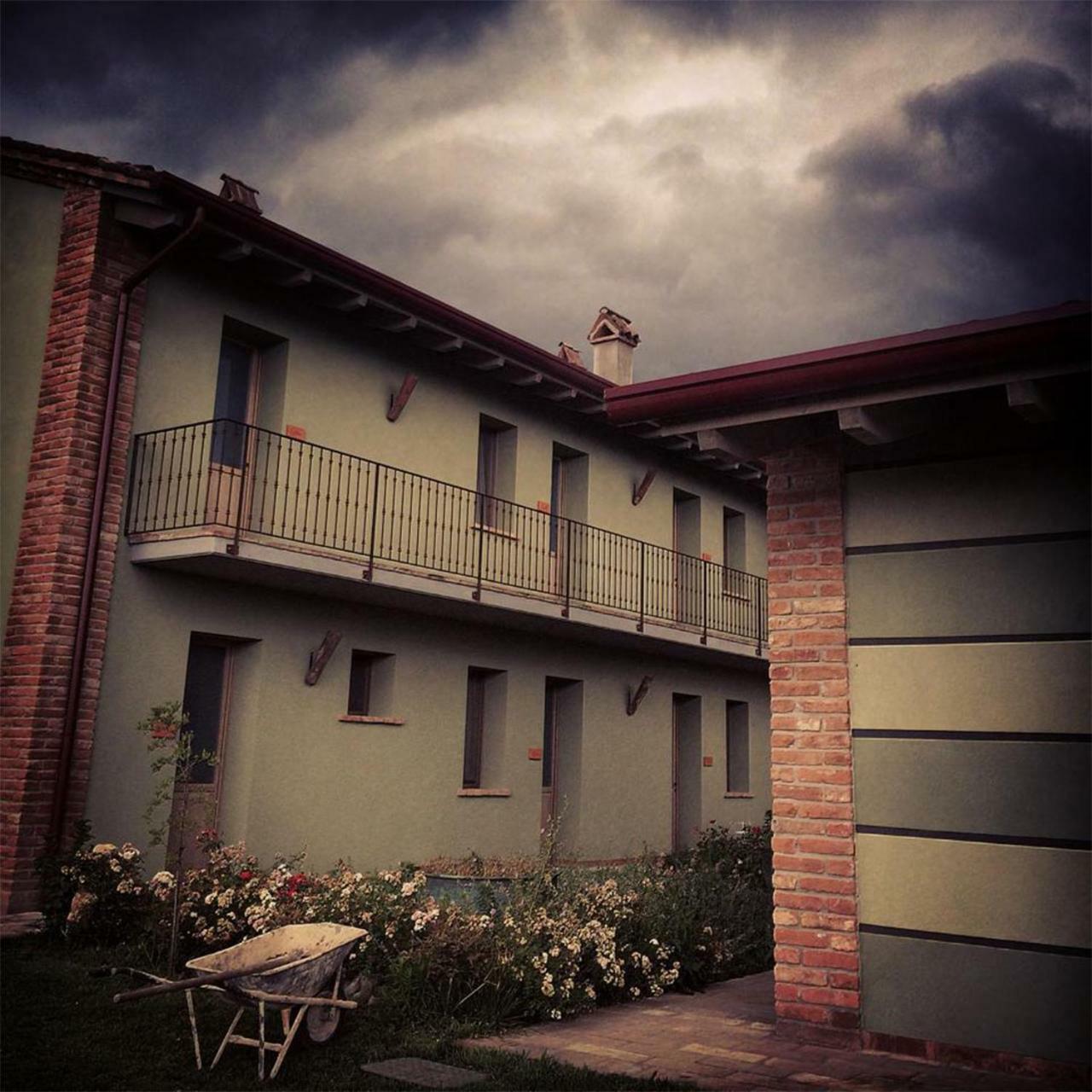 Agriturismo Bassanine Монтичелли-д’Онджина Экстерьер фото